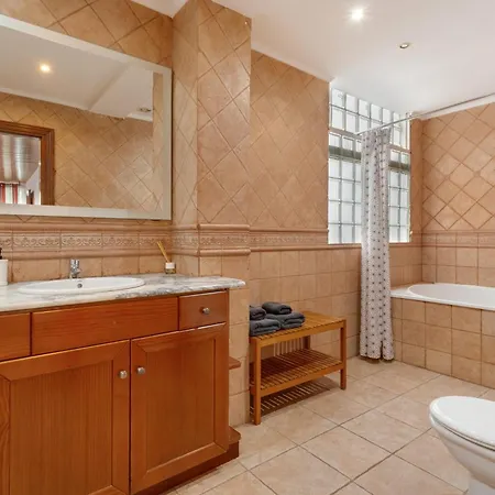 En El Centro Con Bano * Santa Cruz de Tenerife