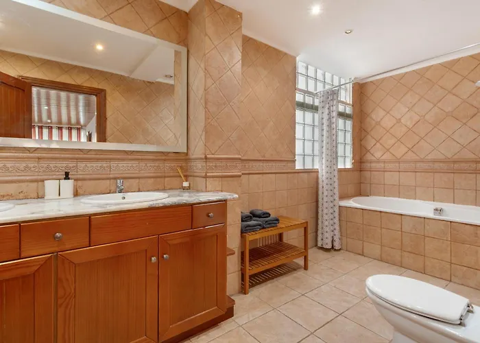 En El Centro Con Bano * Santa Cruz de Tenerife